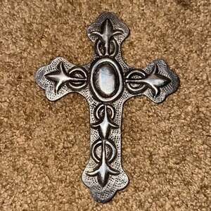A La Carte 147 Silver Cross Made in Mexico Pewter 6.75 inches